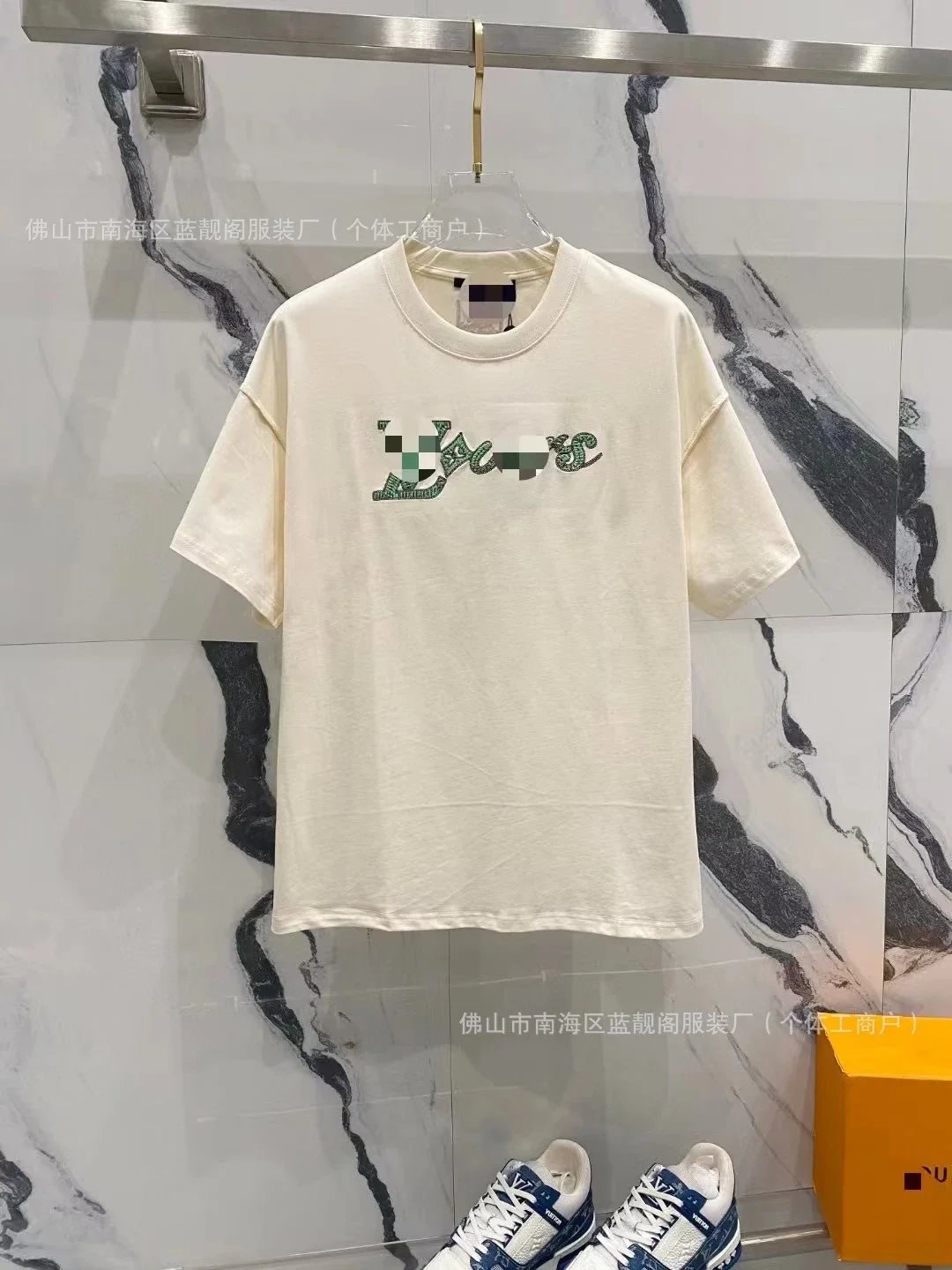 L13 Apricot color