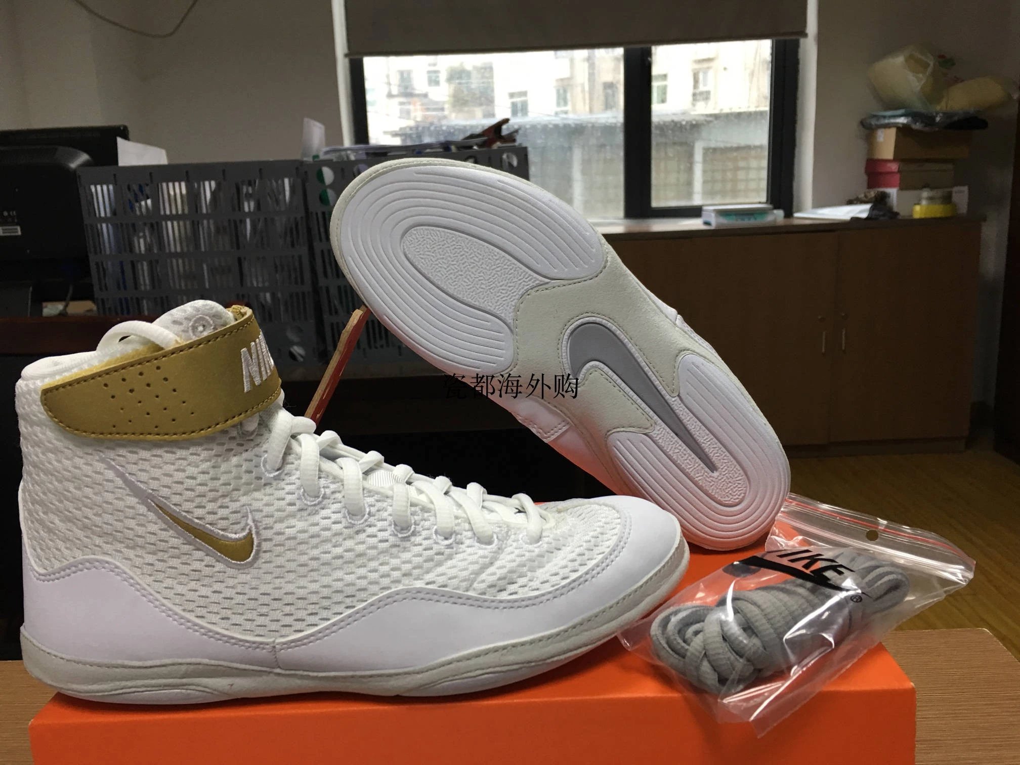 White/Gold (Special Order) Runs 0.5 US Size Small