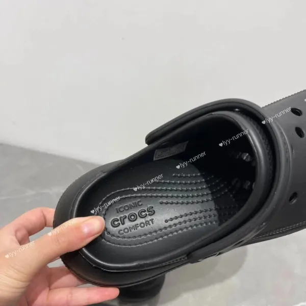 Crocs Platform Clog Black Shoes Sandals - 7