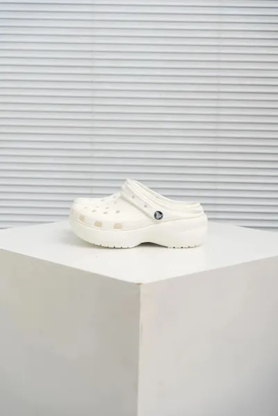 Crocs Classic Platform Clog White Shoes Casual Shoes - 1
