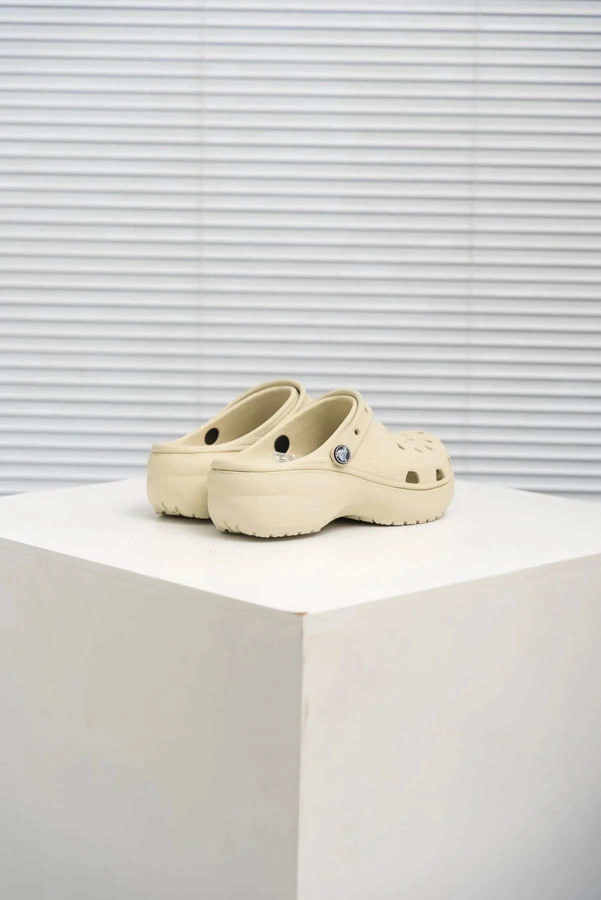 Crocs Classic Platform Clog Beige Sandals - 8