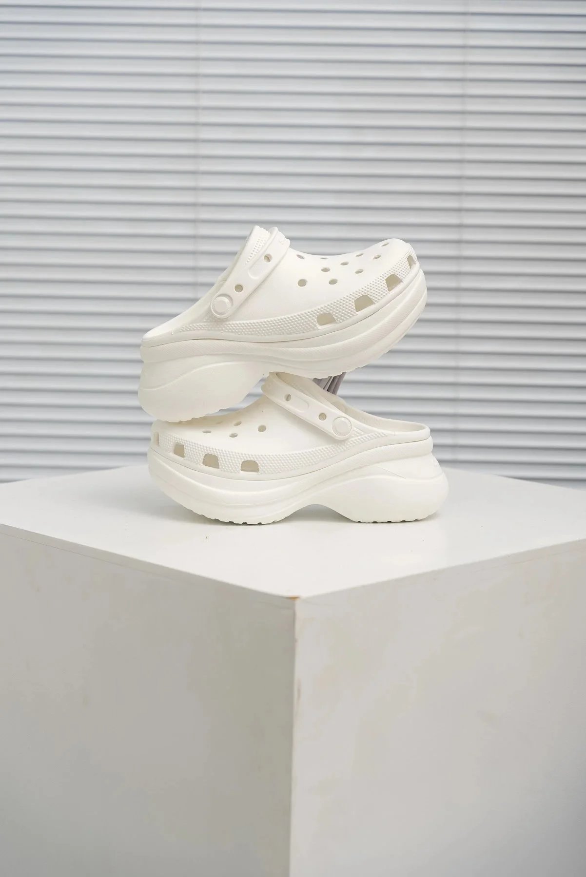 Crocs Classic Platform Clog Beige Sandals - 12