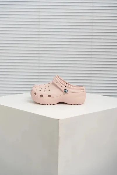 Crocs Classic Platform Clog Blush Pink Clogs Sandals - 1