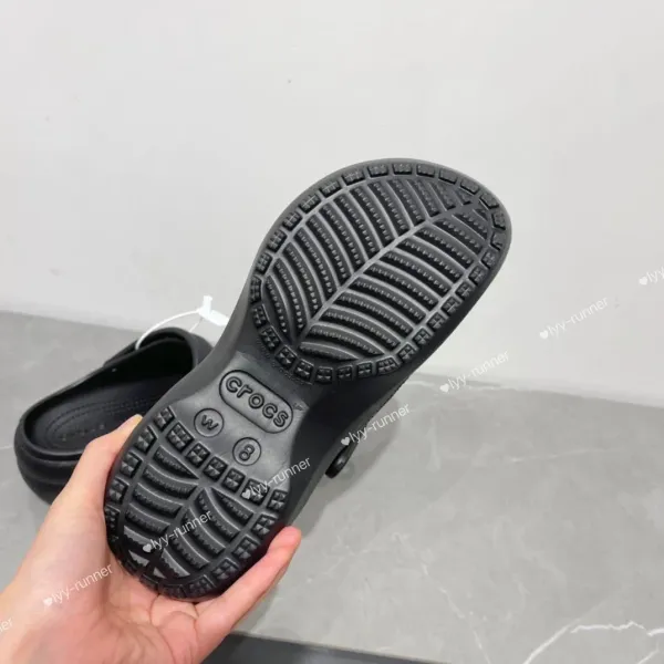 Crocs Platform Clog Black Shoes Sandals - 33