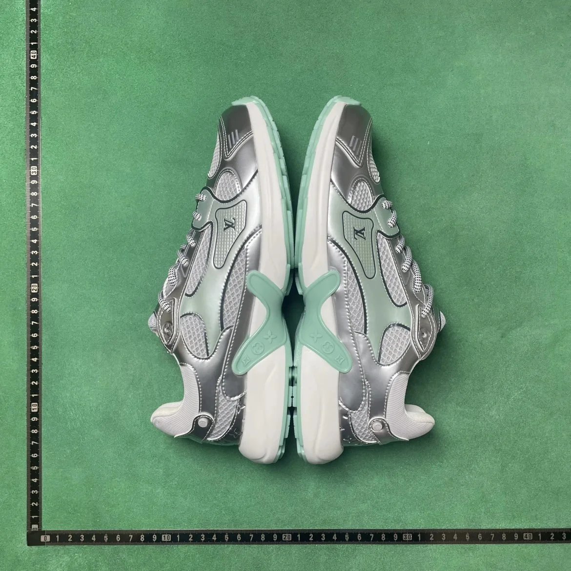 LV/PRADA TT 6 圆头系带低帮休闲鞋
