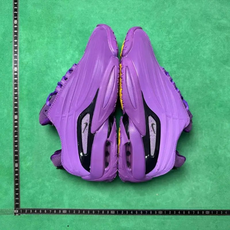 NIKE 情人节 休闲鞋