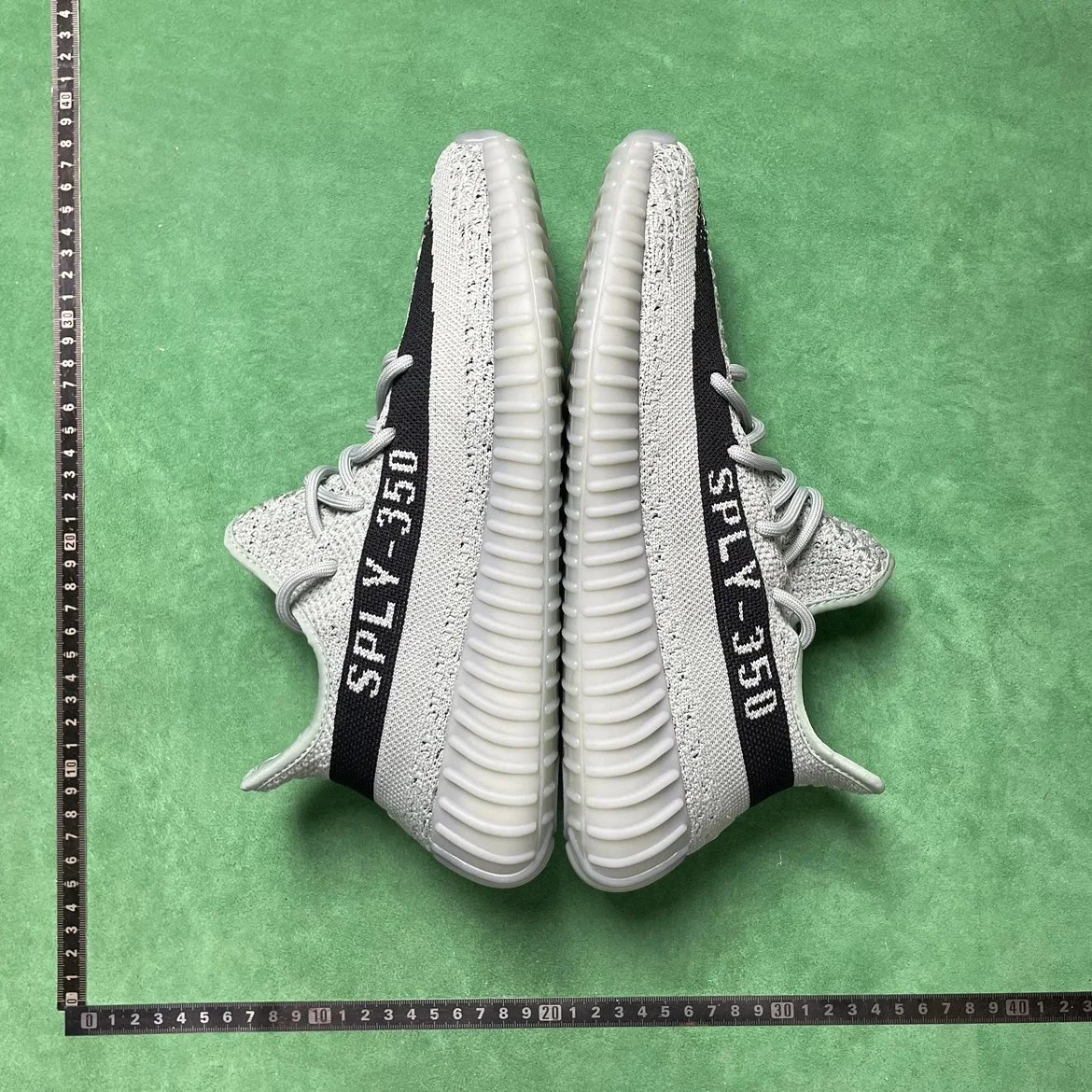 Yeezy LW 3  网布运动低帮生活休闲鞋1(下单送两双袜子）