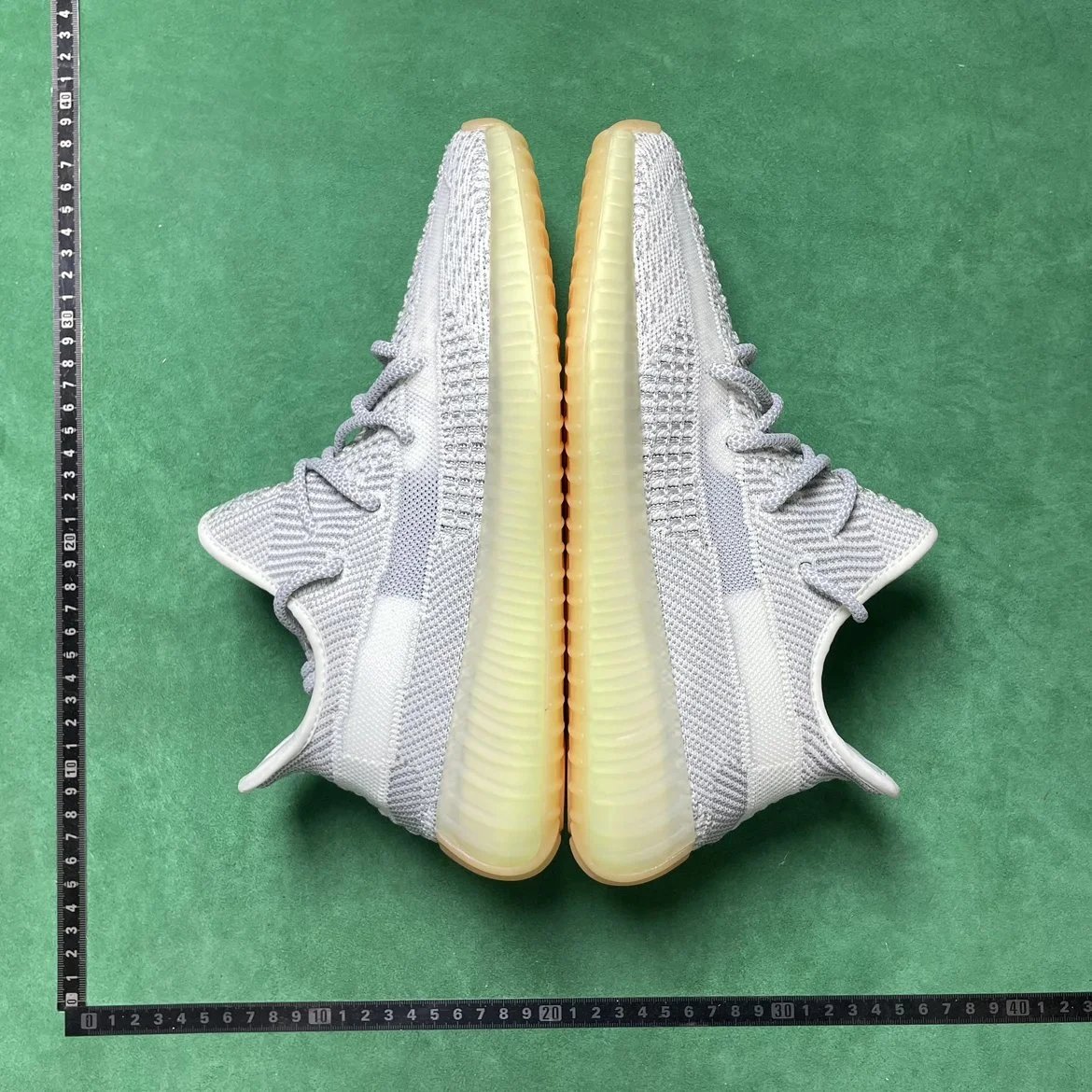 Yeezy LW 3  网布运动低帮生活休闲鞋1(下单送两双袜子）