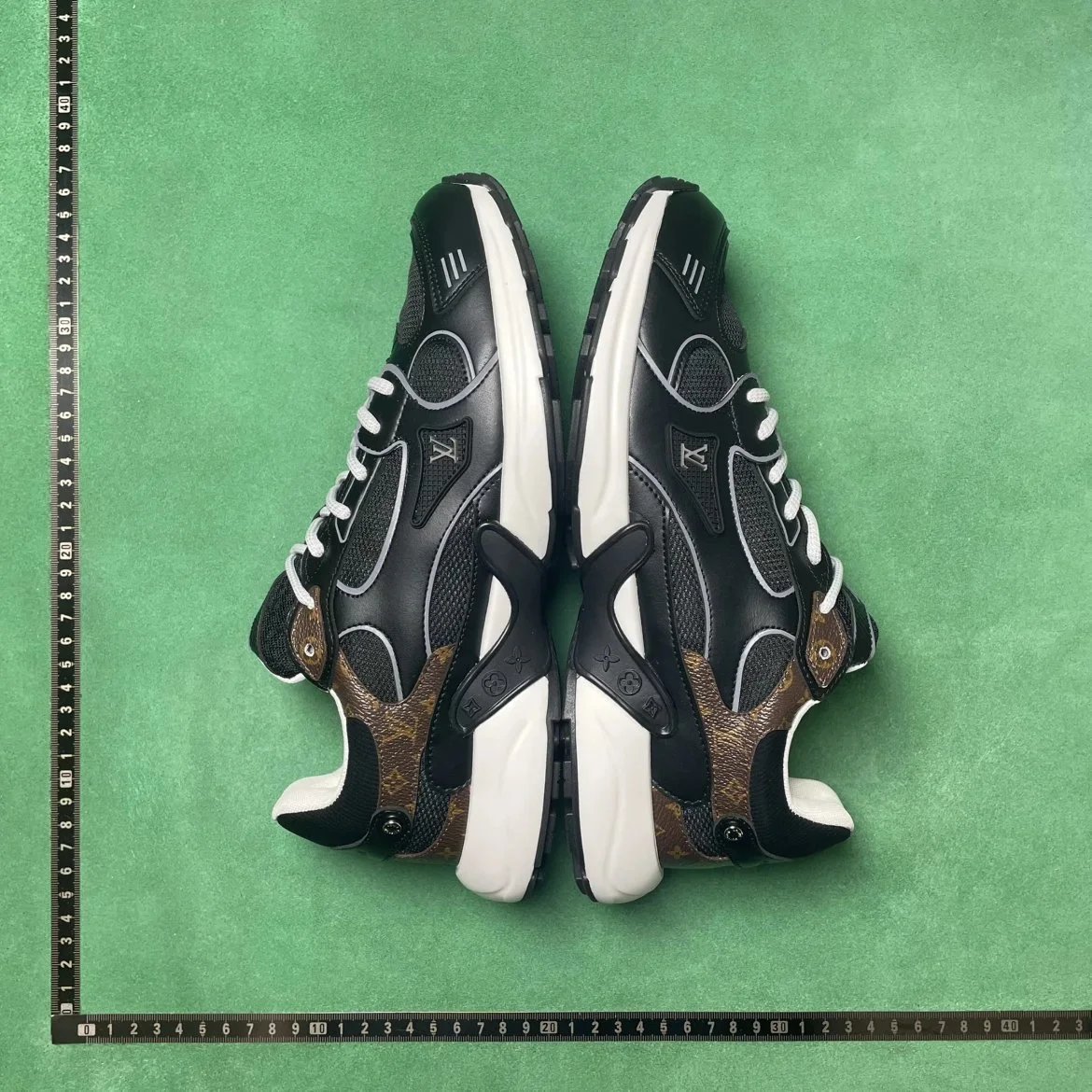 LV/PRADA TT 6 圆头系带低帮休闲鞋