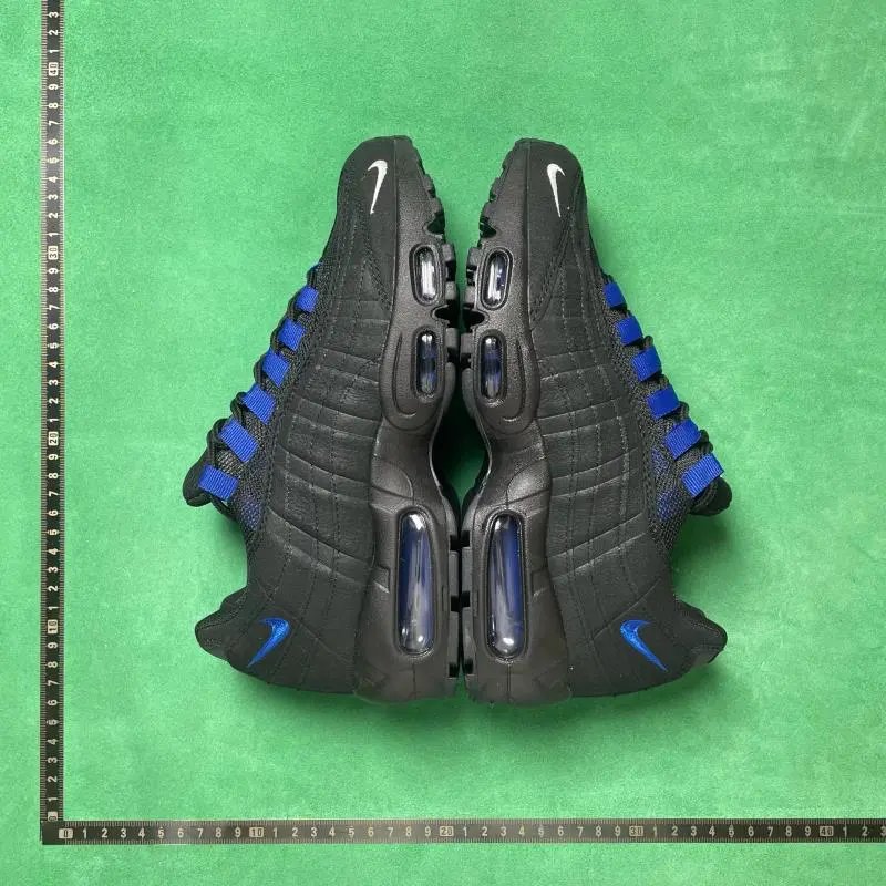 Size 9, Black/Royal Blue, FN3876 001
