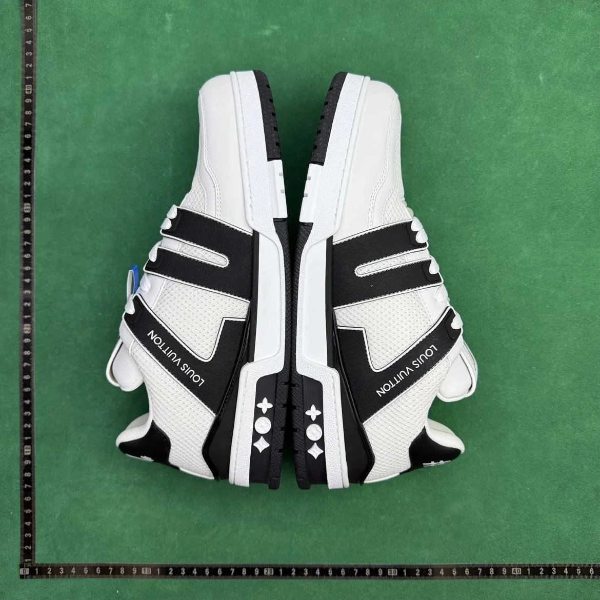 🔥1:1 batch LOUIS VUITTON Trainer  in the Best OopBuy Spreadsheet QC photos