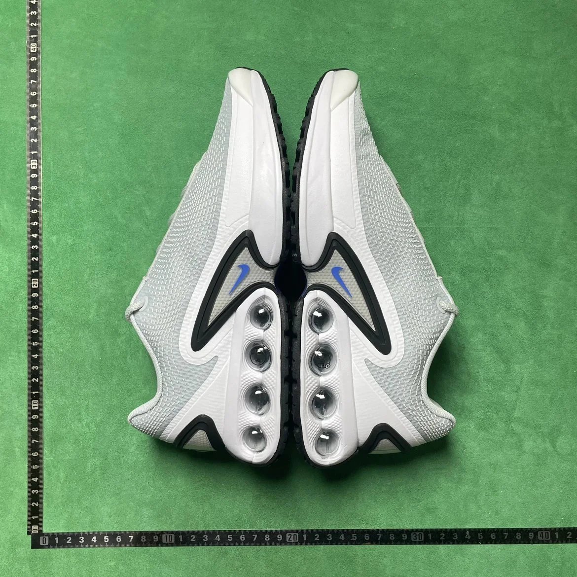 NIKE L7W 运动气垫鞋(下单送两双袜子)
