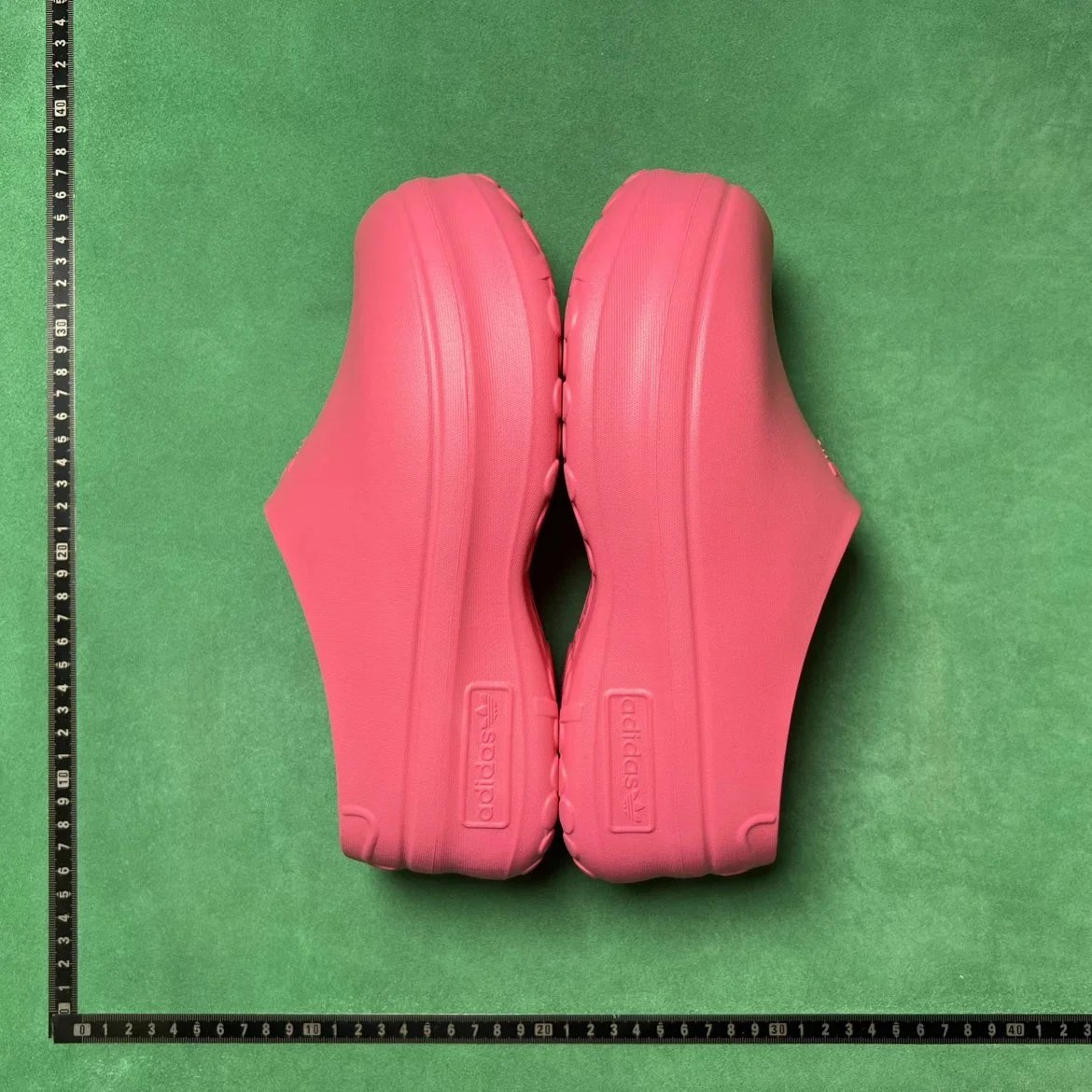 🔥1:1 batch Hello Kitty x adidas originals AdiFOM StanSmithMule  in the Best OopBuy Spreadsheet QC photos