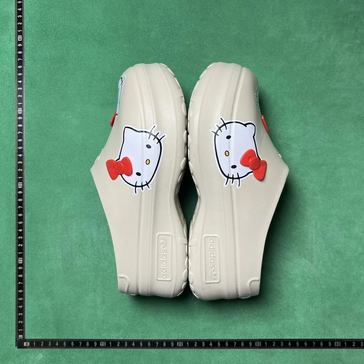 🔥1:1 batch Hello Kitty x adidas originals AdiFOM StanSmithMule  in the Best OopBuy Spreadsheet QC photos