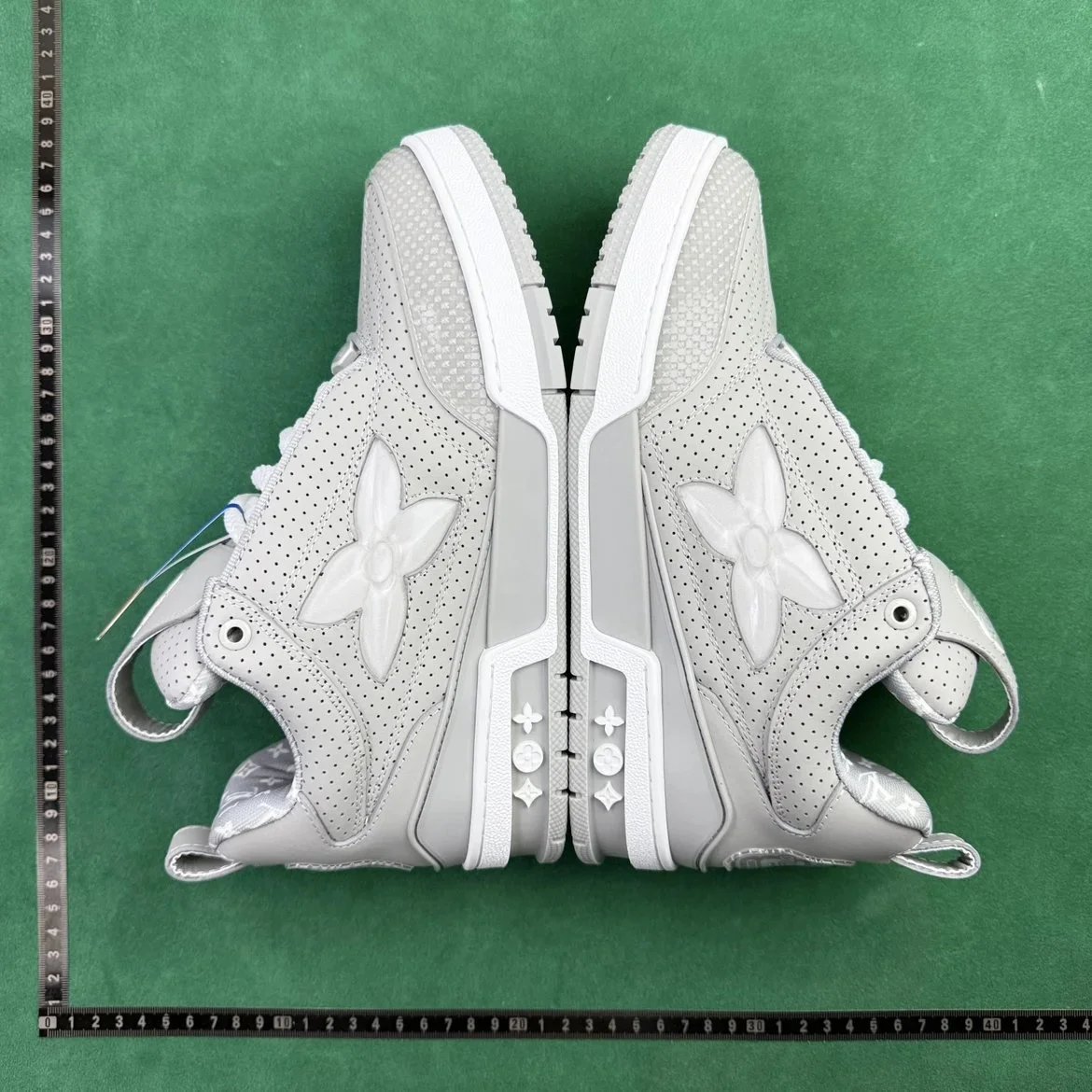 🔥1:1 batch LOUIS VUITTON Skate  in the Best OopBuy Spreadsheet QC photos