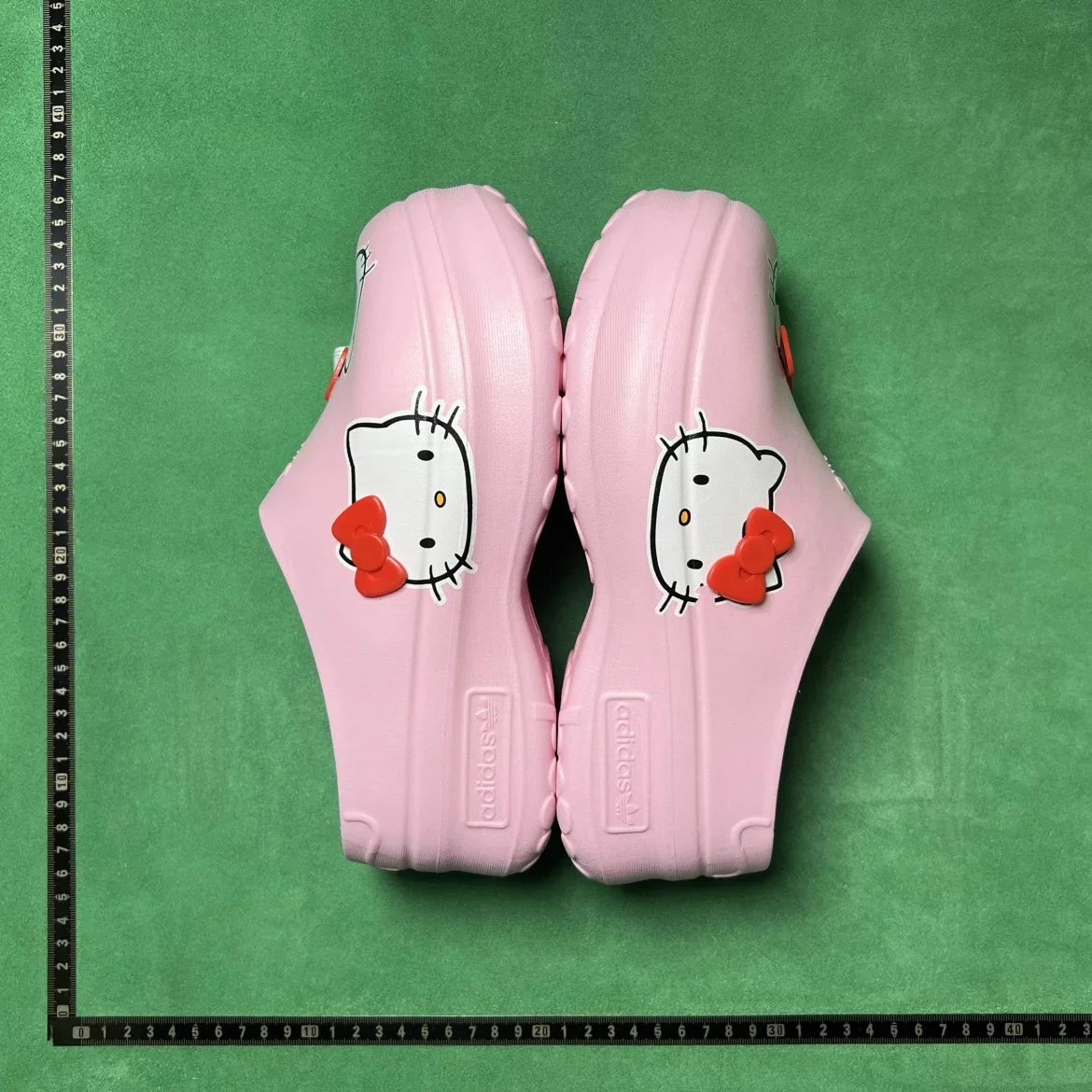 🔥1:1 batch Hello Kitty x adidas originals AdiFOM StanSmithMule  in the Best OopBuy Spreadsheet QC photos