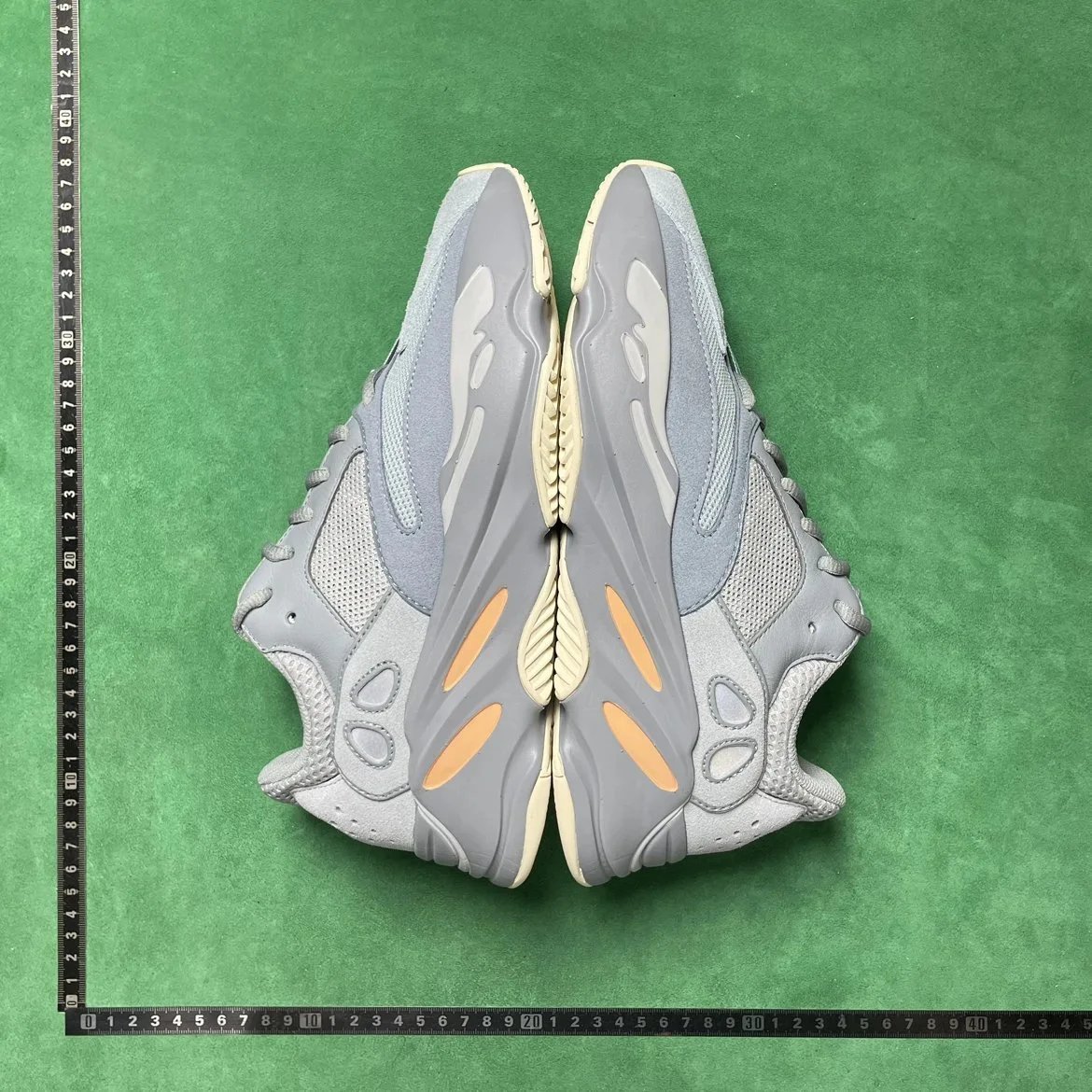 Yeezy LW 5/700老爹鞋(下单送两双袜子）