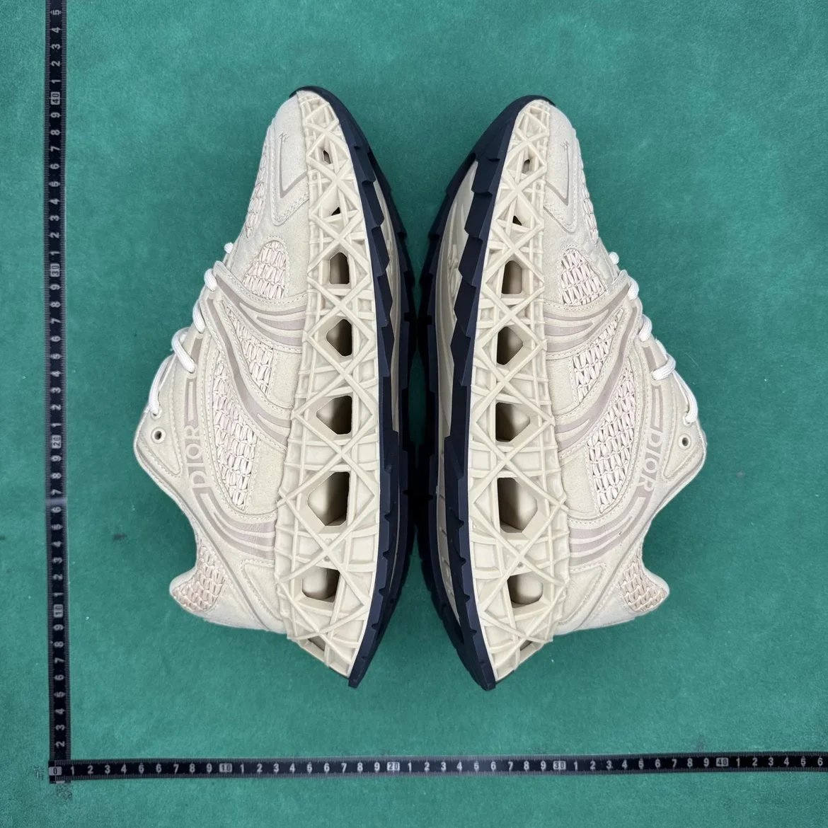 🔥1:1 batch Dior Grey/Black Mesh and Rubber B35 NXXT Sneakers