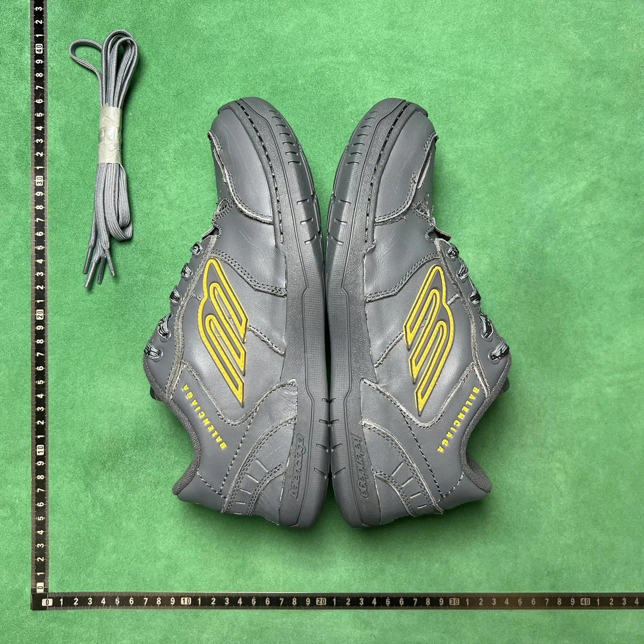 🔥1:1 batch Balenciaga Hamptons Sneaker "Grey Yellow"  in the Best OopBuy Spreadsheet QC photos