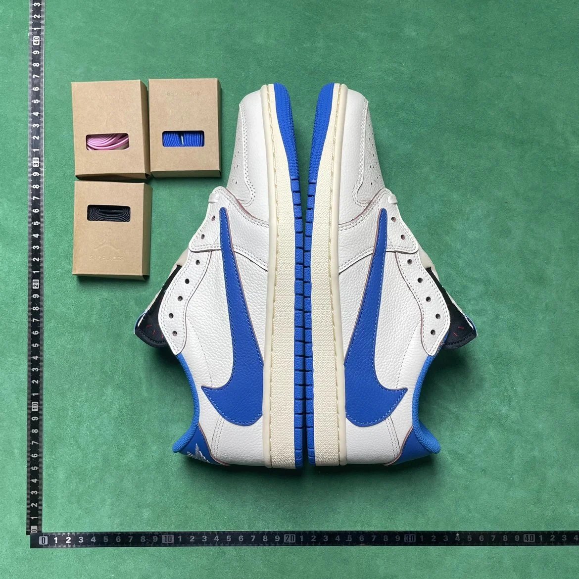 Jordan 1 LW 联名篮球鞋(下单送两双袜子)