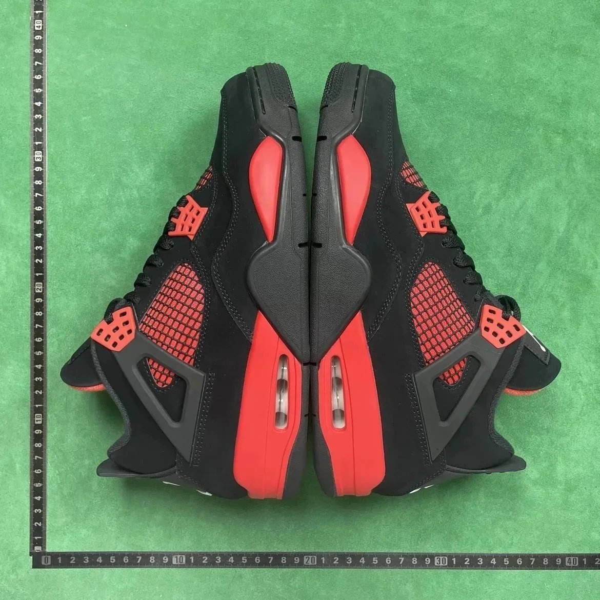 No. 20 Red Thunder CT8527 016