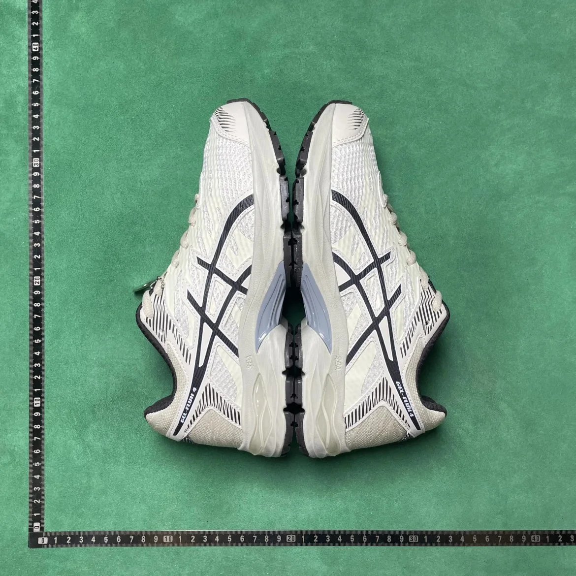 Designer Shoes B2D 舒适百搭运动织物合成革低帮跑步鞋