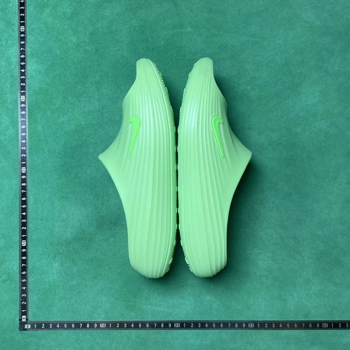 NIKE 6BD 时尚舒适防滑防磨一字拖鞋