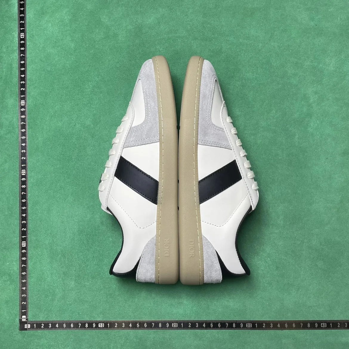 Designer Shoes BD9 牛皮革圆头系带低帮板鞋