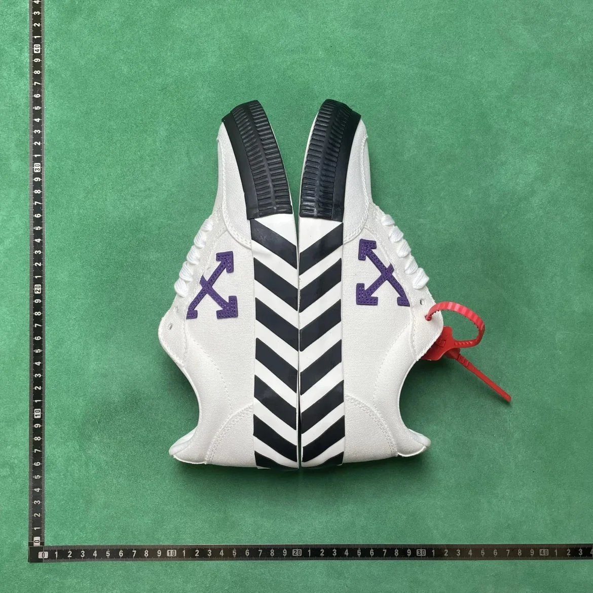 OFF_WHITE T6D 皮革休闲系带低帮时尚板鞋