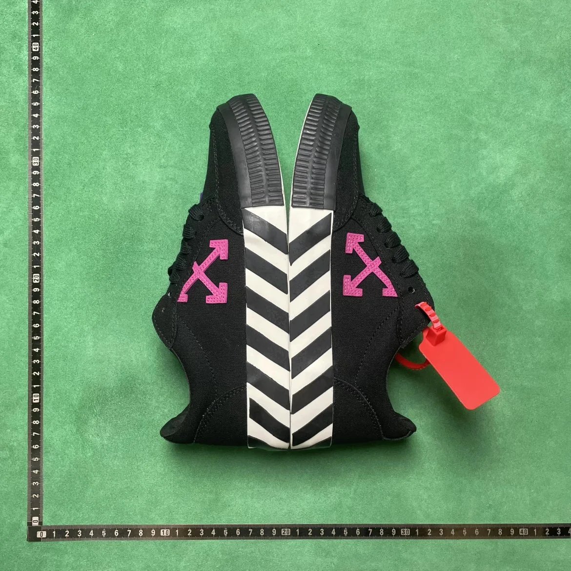 OFF_WHITE T6D 皮革休闲系带低帮时尚板鞋