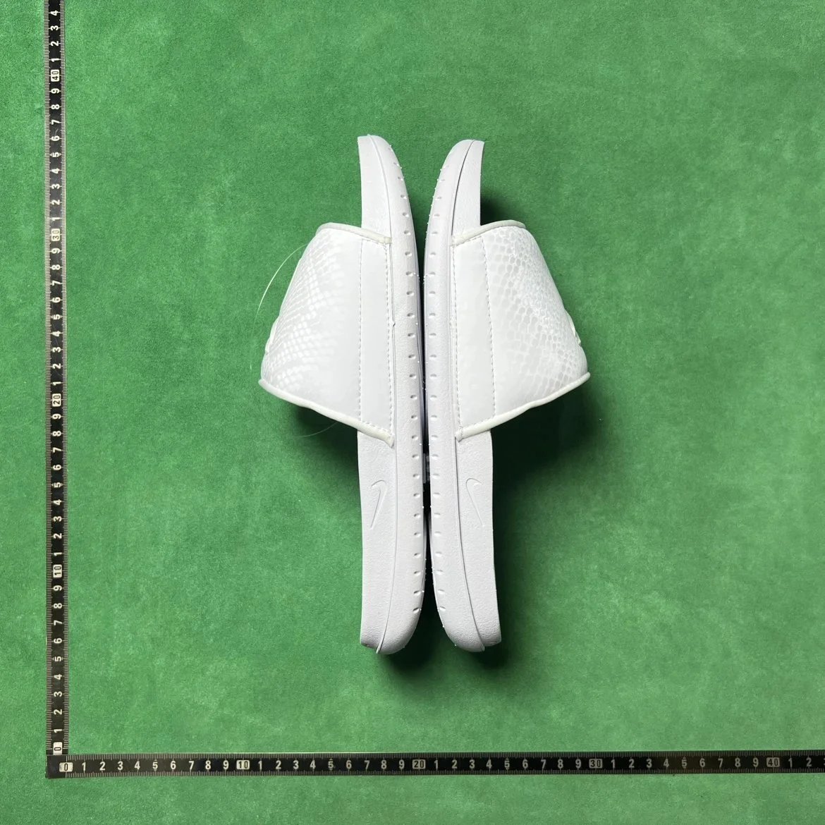 NIKE 7LW 时尚舒适防滑耐磨速干一字拖鞋