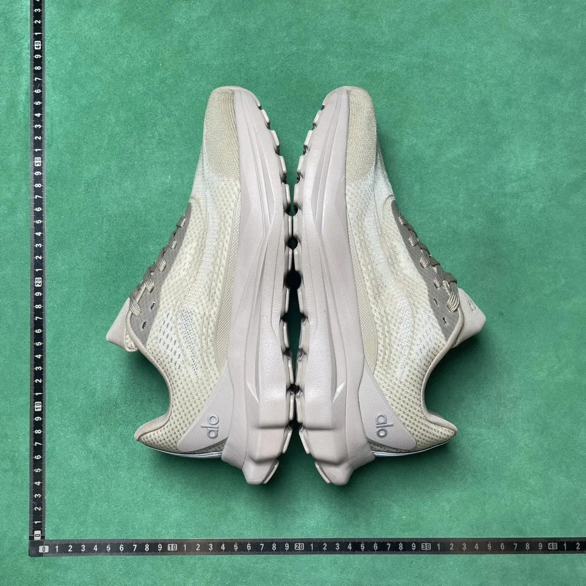 🔥1:1 batch alo yoga runner sweet   in the Best OopBuy Spreadsheet QC photos