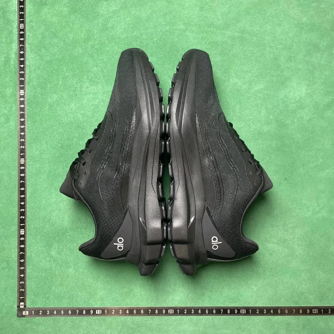 🔥1:1 batch alo yoga runner sweet   in the Best OopBuy Spreadsheet QC photos