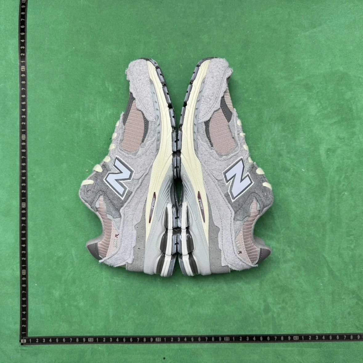 🔥1:1 batch New Balance 2002R "Protection Pack - Phantom"  in the Best OopBuy Spreadsheet QC photos