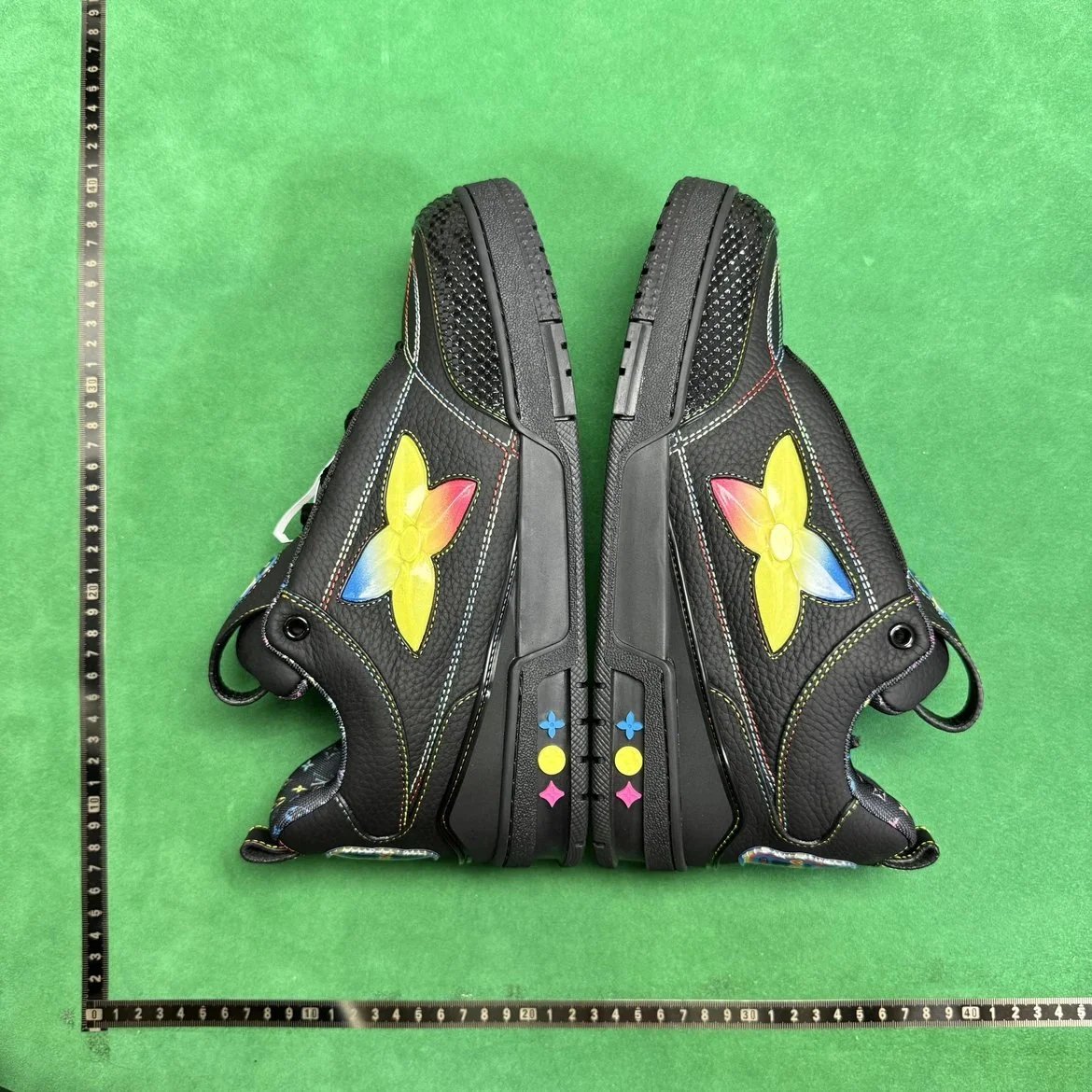 LV/PRADA TT 8 牛皮革圆头系带 低帮板鞋