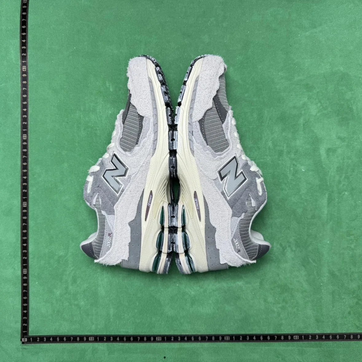 🔥1:1 batch New Balance 2002R "Protection Pack - Phantom"  in the Best OopBuy Spreadsheet QC photos