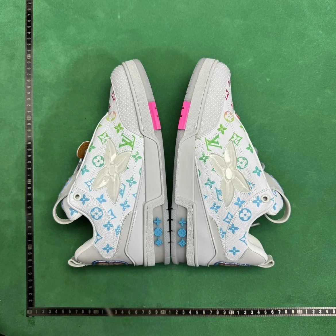 LV/PRADA TT 8 牛皮革圆头系带 低帮板鞋
