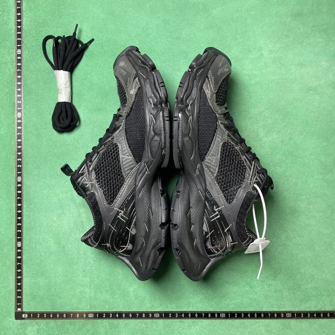  BALENCIAGA LT5 10XL 厚底系带老爹鞋 黑色磨损做旧款