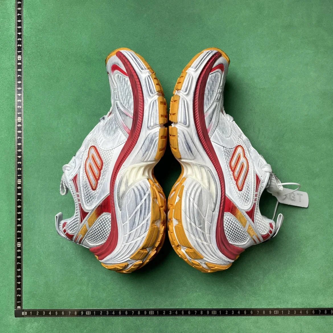  BALENCIAGA LT5 10XL 厚底系带老爹鞋 黑色磨损做旧款