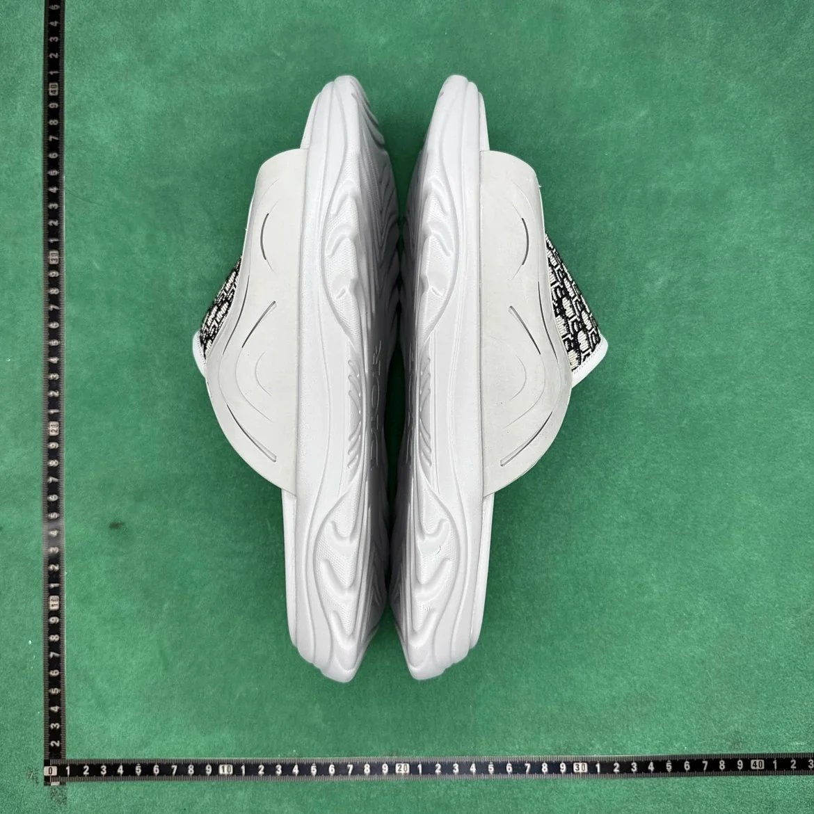NIKE T6T 橡胶印花防滑时尚凉拖