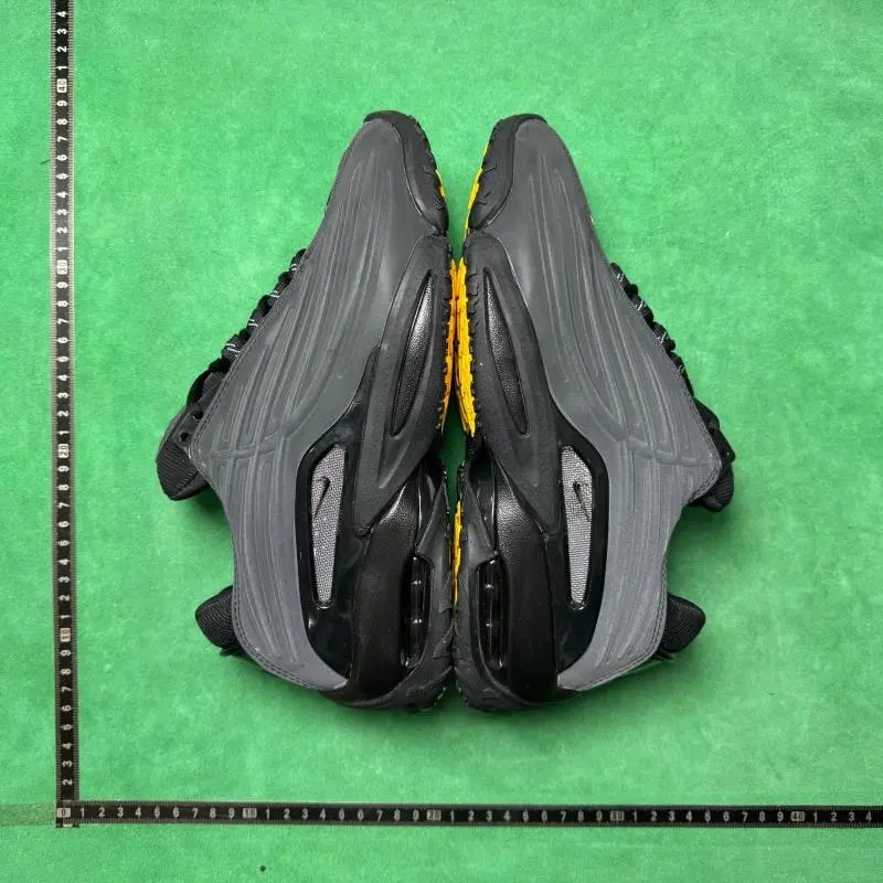 NIKE 情人节 休闲鞋