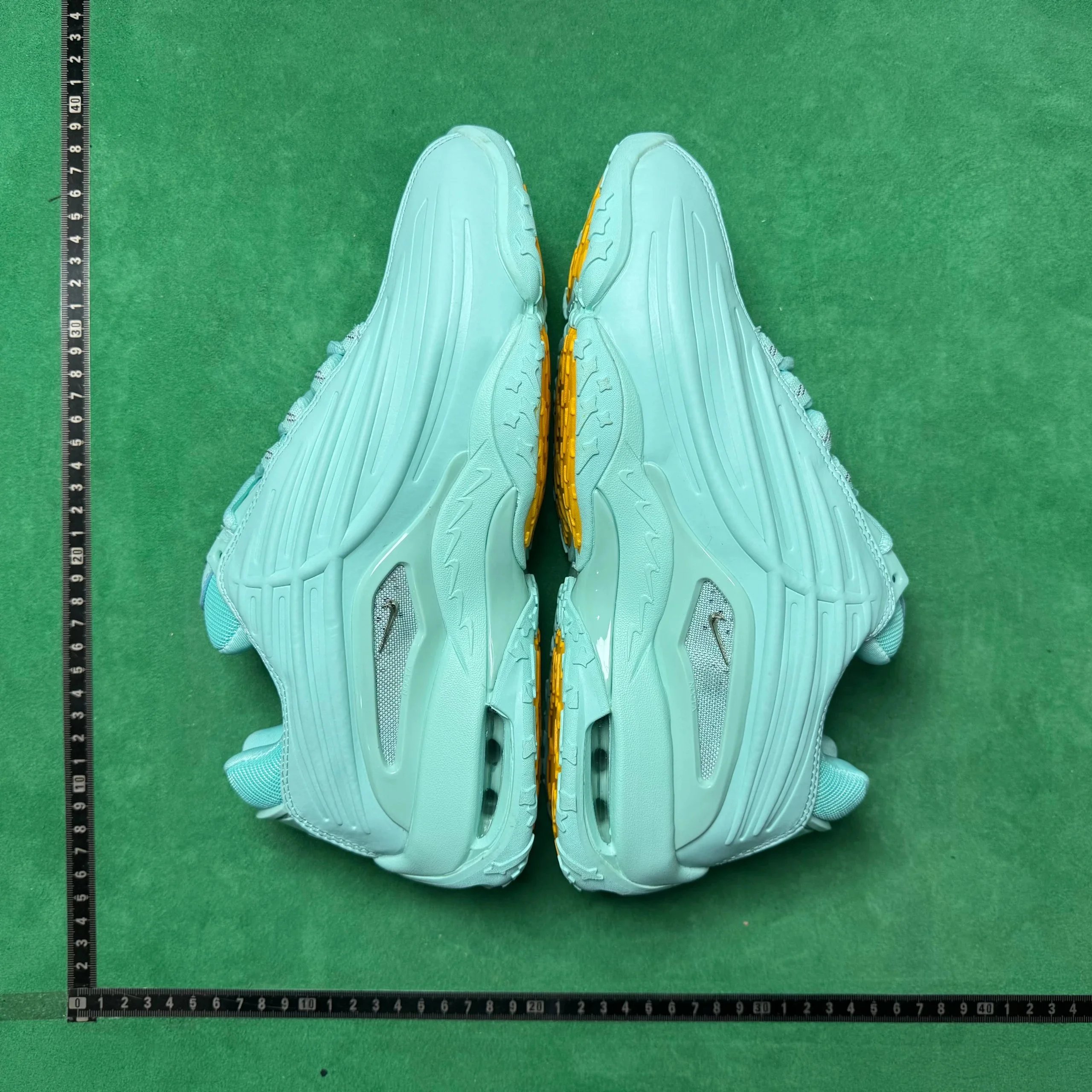 NIKE 情人节 休闲鞋