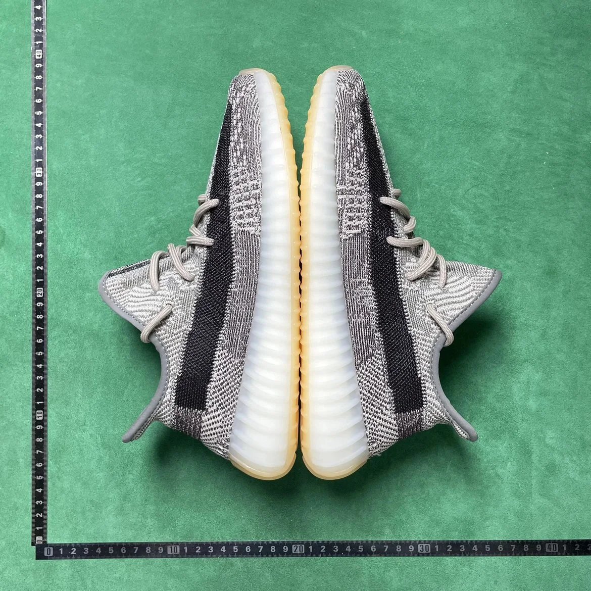 Yeezy LW 3 网布运动低帮生活休闲鞋2(下单送两双袜子)