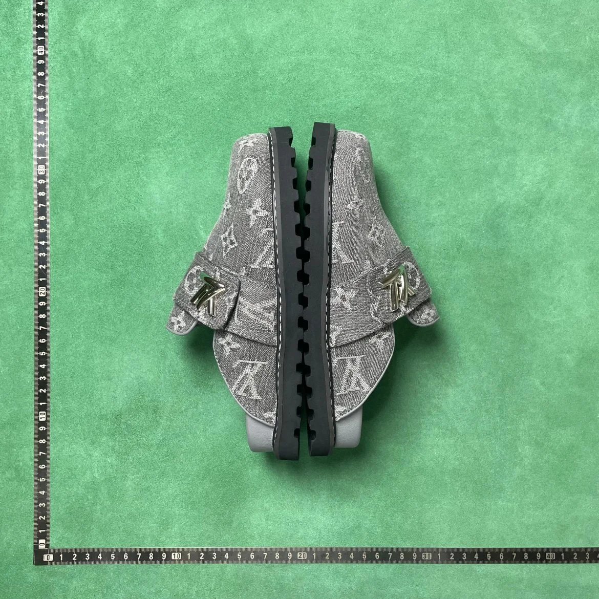 NIKE B7D 牛仔布平底圆头防滑包头拖鞋