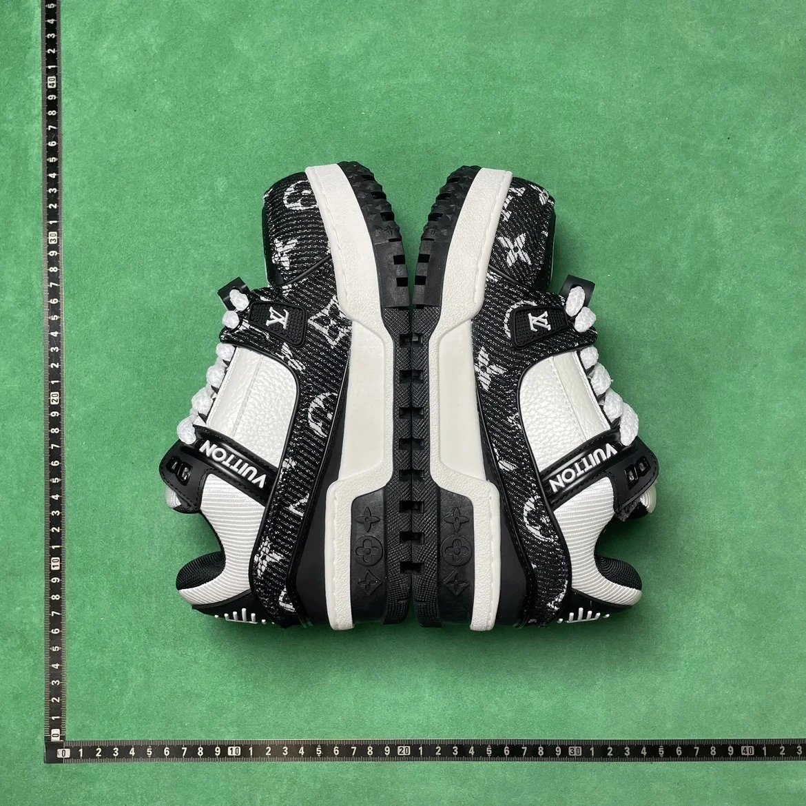 LV/PRADA B3D 系带平底低帮板鞋