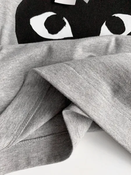 Play Comme des Garçons Three Hearts Navy T-Shirt - 12