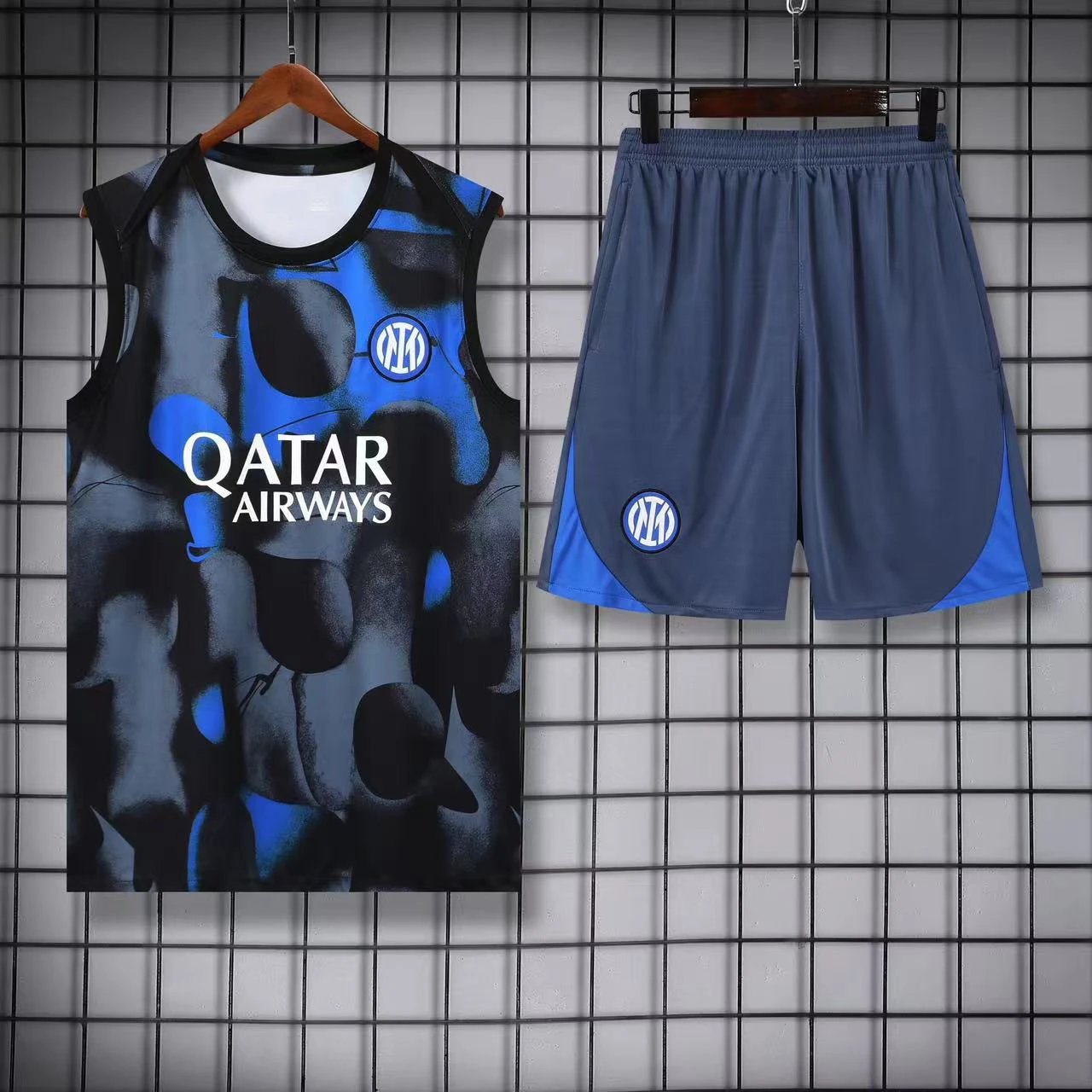 Paris Saint-Germain Matching Sets Football Training Vest and Shorts Set — 2425 Inter black gray camouflage