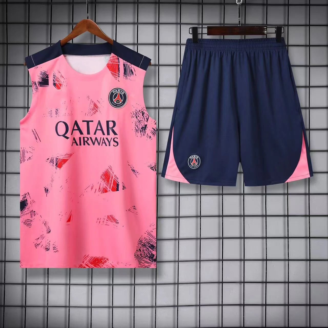 Paris Saint-Germain Matching Sets Football Training Vest and Shorts Set — 2425 Paris pink camouflage