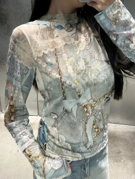 Design Long Sleeve Graphic Print Top in Pastel Multicolor - 20