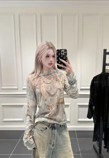 Design Long Sleeve Graphic Print Top in Pastel Multicolor - 14